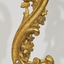 Hand carved giltwood curl ornament, Italy circa 1750