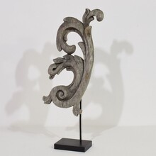 Hand carved baroque curl ornament, France circa 1650-1750
