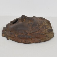 Empire cast iron laureled fountain head, France circa 1800-1850