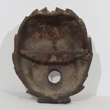 Empire cast iron laureled fountain head, France circa 1800-1850