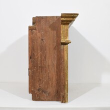 Carved giltwood baroque tabernacle with sunburst, Italy circa 1750