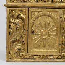 Carved giltwood baroque tabernacle with sunburst, Italy circa 1750