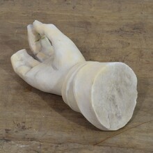 Marble fragment of a hand, Italy circa 1650-1750