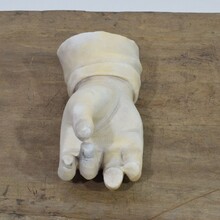 Marble fragment of a hand, Italy circa 1650-1750