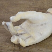 Marble fragment of a hand, Italy circa 1650-1750