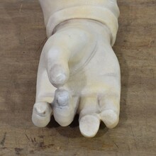 Marble fragment of a hand, Italy circa 1650-1750