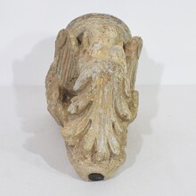 Hand carved stone architectural mythical creature ornament, Italy circa 1650