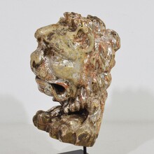 Carved and silvered wooden lion head, Italy circa 1650-1750