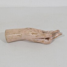Hand carved wooden baroque hand of a Santos/Saint, Italy circa 1750