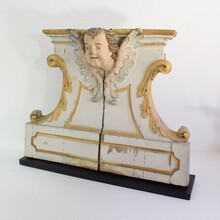 Baroque carved giltwood altar ornament with angel head, Spain circa 1750