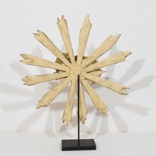 Baroque style giltwood sunburst with angelheads, Italy circa 1880-1900