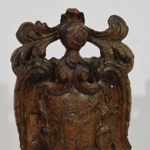 Baroque carved wooden coat of arms, The Netherlands circa 1650-1750