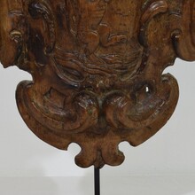 Baroque carved wooden coat of arms, The Netherlands circa 1650-1750