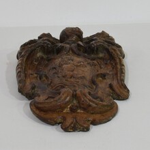 Baroque carved wooden coat of arms, The Netherlands circa 1650-1750