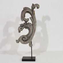 Hand carved baroque curl ornament, France circa 1650-1750