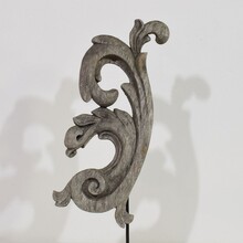 Hand carved baroque curl ornament, France circa 1650-1750