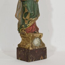 Carved wooden Saint Peter, France circa 1650-1750