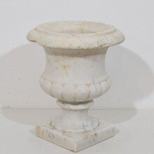 White marble medici garden vase / urn, France circa 1850-1880