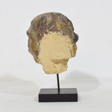 Carved giltwood baroque angel head, Italy circa 1650-1750