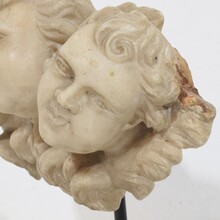 Carved white marble winged angel heads ornaments, Italy circa 1650-1750