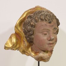 Carved wooden baroque angel head ornament, Italy circa 1650-1750