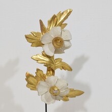 Hand carved giltwood floral ornament, Italy circa 1780-1850