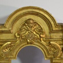 Baroque carved giltwood altar shrine, Italy circa 1750