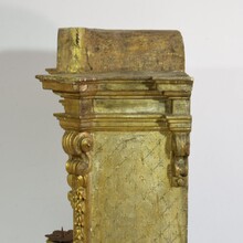 Baroque carved giltwood altar shrine, Italy circa 1750