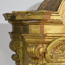 Baroque carved giltwood altar shrine, Italy circa 1750