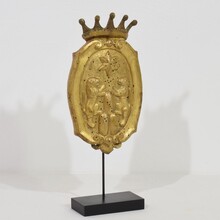 Baroque giltwood coat of arms, Italy circa 1750