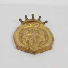 Baroque giltwood coat of arms, Italy circa 1750