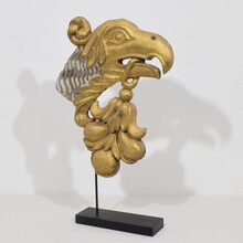 Carved giltwood baroque eaglehead, Italy circa 1750