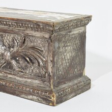 Neoclassical silvered carved wooden pedestal, Italy circa 1780