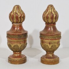 Pair neoclassical carved giltwood finial ornaments, Italy circa 1800-1850
