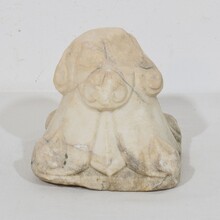 Medieval romanesque carved marble capital fragment, Italy circa 1250-1400