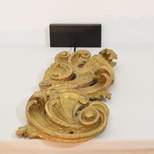 Large hand carved giltwood baroque curl ornament, Italy circa 1750