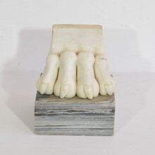 Large marble claw, Italy circa 1750-1800