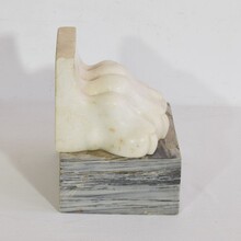 Large marble claw, Italy circa 1750-1800