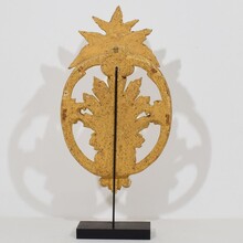 Large carved giltwood ornament, Italy circa 1850