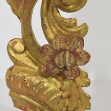 Pair carved giltwood baroque ornaments, Italy circa 1750