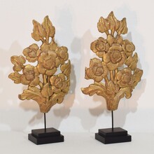 Pair hand carved baroque giltwood bouquet ornaments, Italy circa 1750