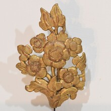 Pair hand carved baroque giltwood bouquet ornaments, Italy circa 1750