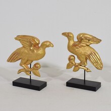 Pair carved giltwood birds in neoclassical style, France circa 1850