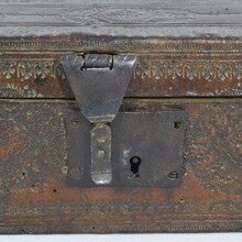 Small coffer or box in leather, France circa 1600-1700