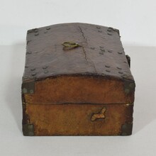 Small coffer or box in leather, France circa 1600-1700