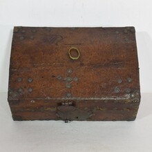 Small coffer or box in leather, France circa 1600-1700