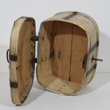 Bentwood travel box or chest, Sweden circa 1800-1850