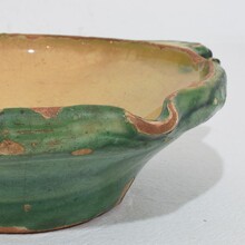 Very small green/yellow glazed terracotta bowl or tian, France circa 1850